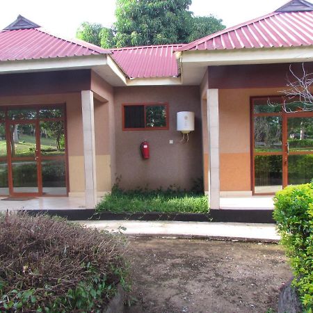 Mikumi Resort Hotel Exterior foto