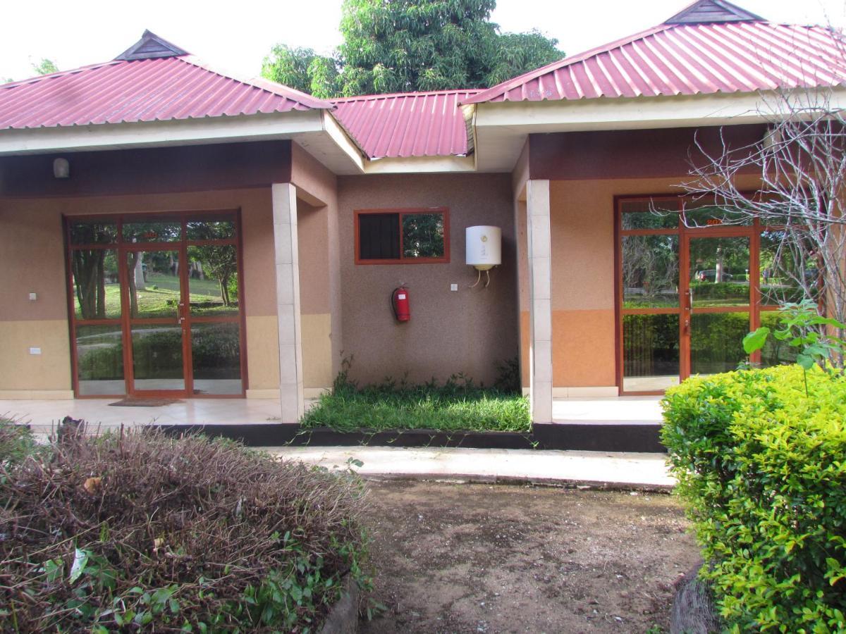 Mikumi Resort Hotel Exterior foto